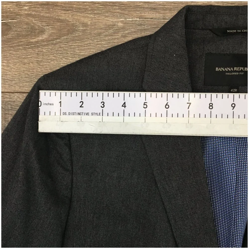 Banana Republic Charcoal Gray Tailored Fit Blazer